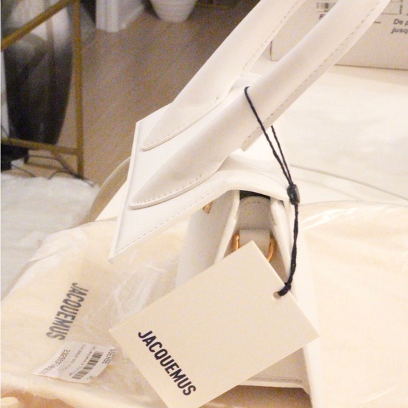 Jacquemus Le Chiquito Moyen - Picture 8 of 11